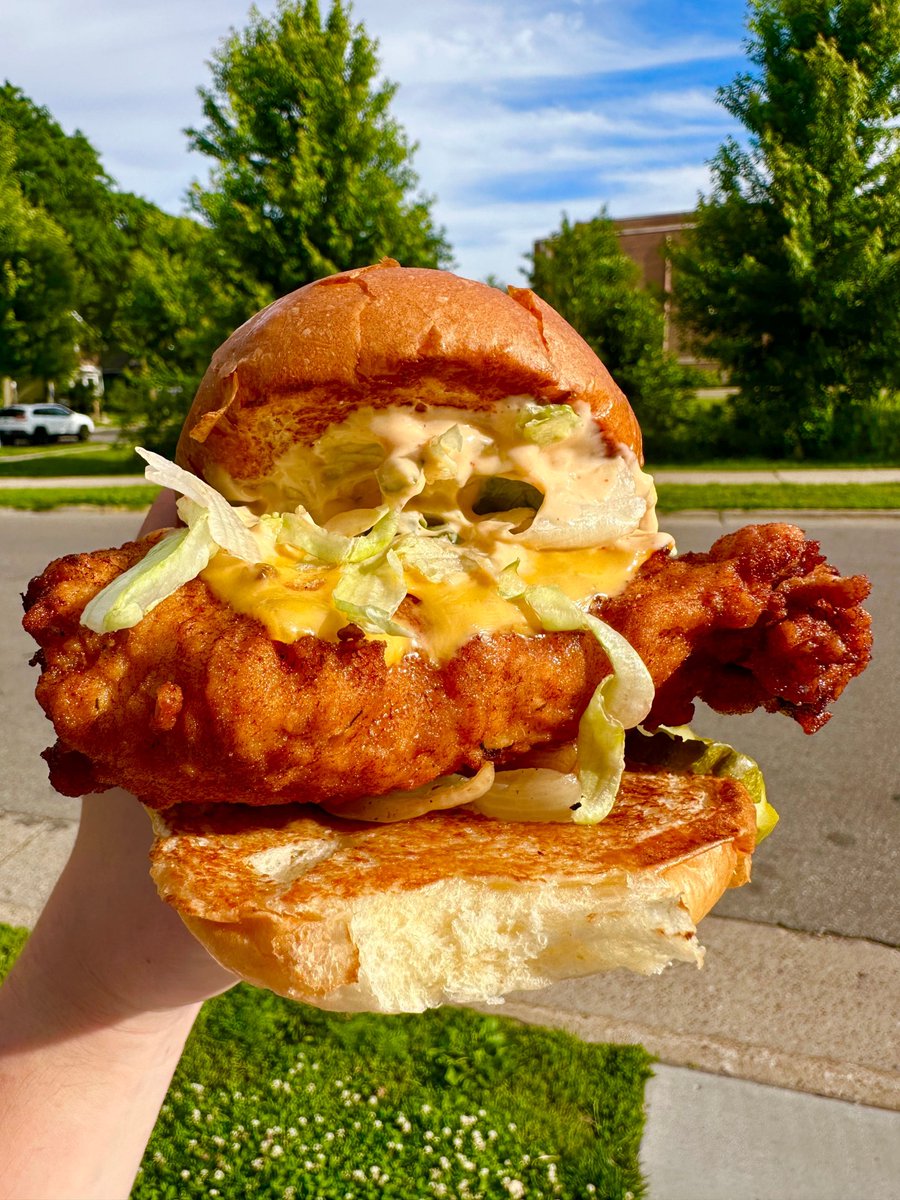 bluedoorpub's tweet image. Can&apos;t come soon enough
#patioszn #mpls