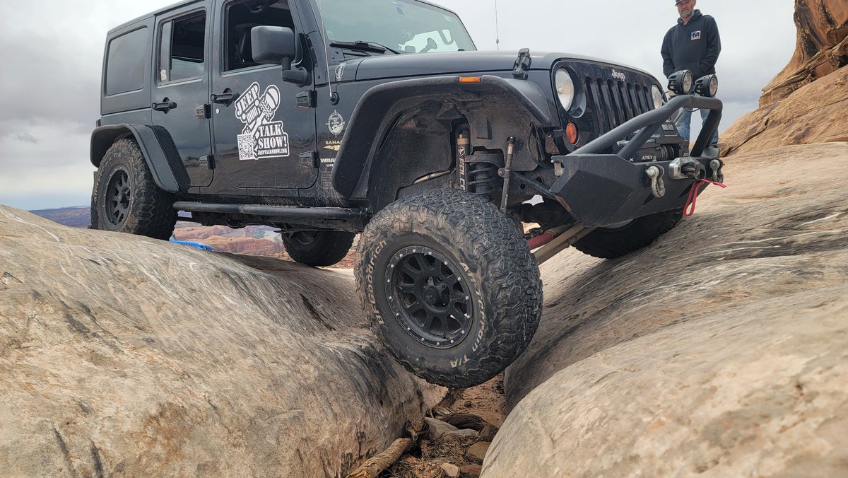 DVitous's tweet image. Just jeep stuff… 😎. #jeep #jeeplife #jeeptalkshow