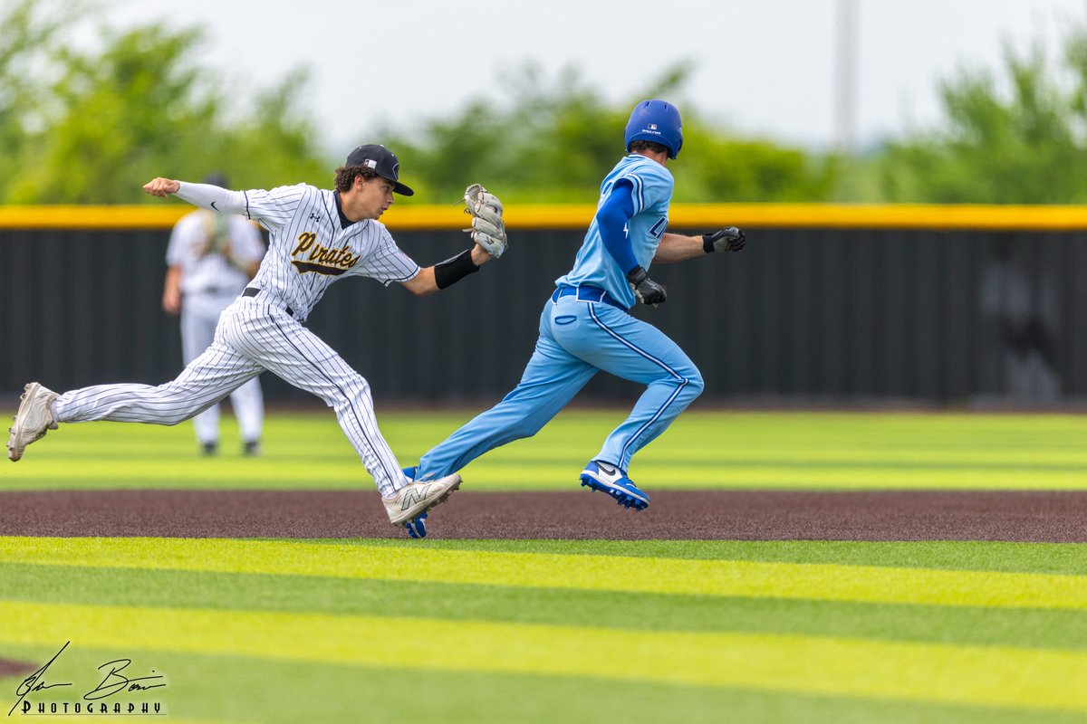 Jason Bowie tweet media