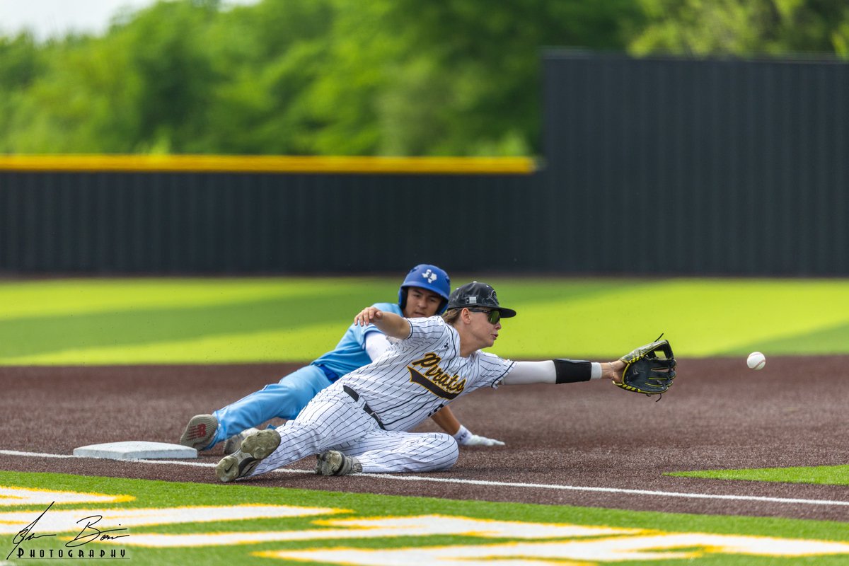 Jason Bowie tweet media