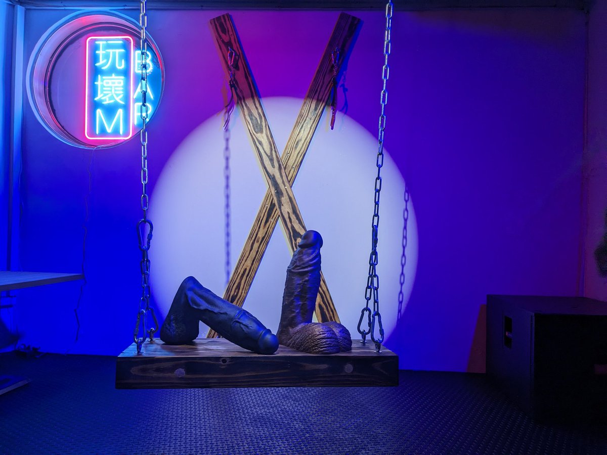 恐怖的凶器，有人能挑戰成功嗎？
想嘗試的可以到<a href="/wanhuai250201/">玩壞bar</a> 挑戰一下
