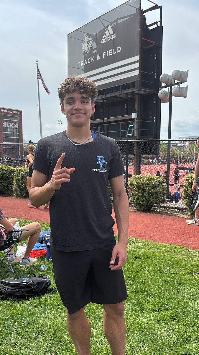 💿School Record💿

Pheonix Boyer breaks teammate Kalen Sargent 400m school record with a time of 47.39!
