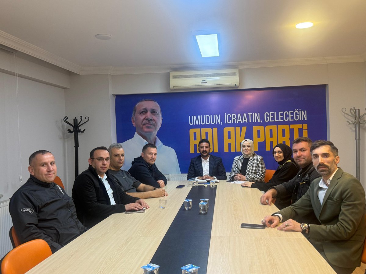 Davamızın özünde milletimize hizmetkâr olma var!

İlçe Tanıtım ve Medya Başkanımız Mesut Uzunkala'nın Başkanlığında; Tanıtım ve Medya Birim Başkanları toplantısı gerçekleştirildi

#akparti #erdoğan #darıca #kocaeli #köksalşakar #akdarıca #akkocaeli