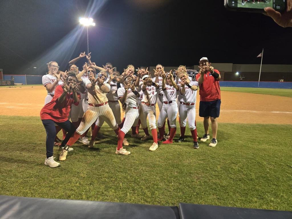 Manvel High School tweet media