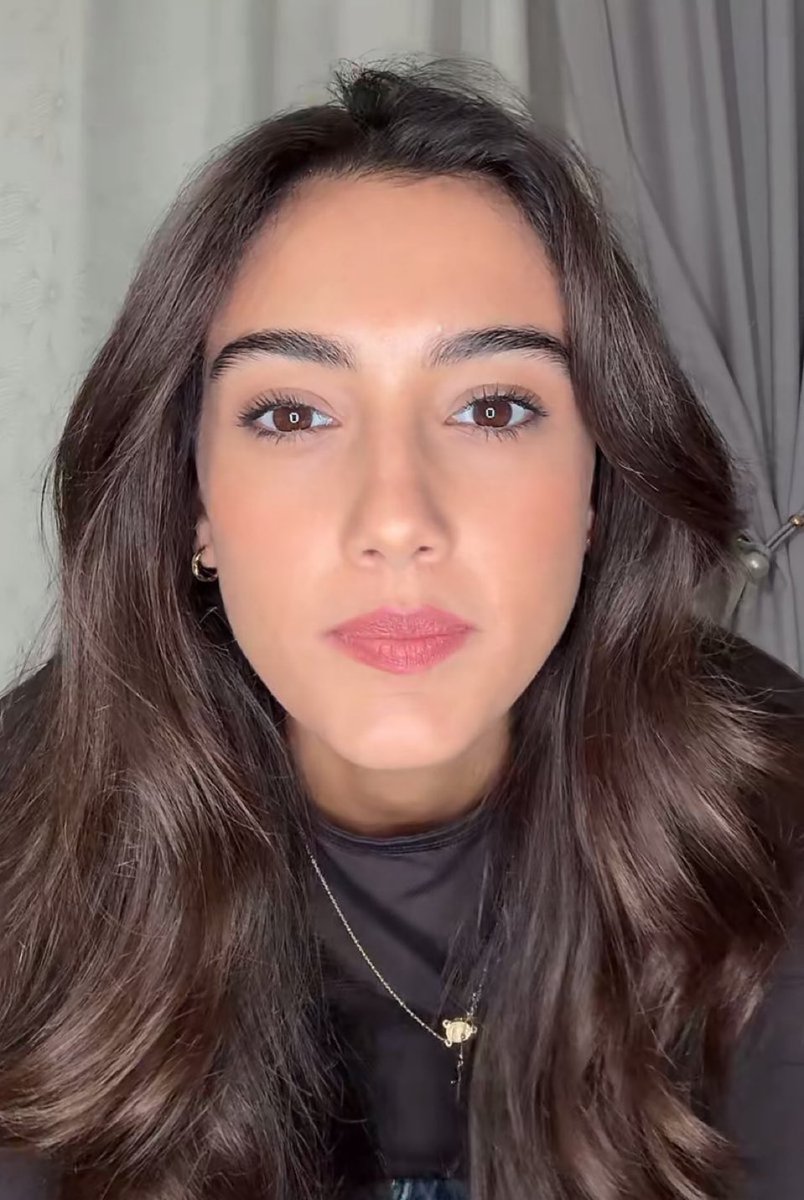oPs di pAlma (@opstwitti) on Twitter photo Una bella ragazza, con capelli idratati e meravigliosi, la sensazione del mondo e di internet.
Lei è Zeudi Di Palma , Miss Italia e amata dai fan di tutto il mondo.
<a href="/lorealitalia/">L'Oréal Italia</a> <a href="/zeudidipalma/">Zeudi Di Palma</a>
<a href="/LorealParisBR/">L'Oréal Paris Brasil</a>
#zeudiners Una bella ragazza, con capelli idratati e meravigliosi, la sensazione del mondo e di internet.
Lei è Zeudi Di Palma , Miss Italia e amata dai fan di tutto il mondo.
<a href="/lorealitalia/">L'Oréal Italia</a> <a href="/zeudidipalma/">Zeudi Di Palma</a>
<a href="/LorealParisBR/">L'Oréal Paris Brasil</a>
#zeudiners