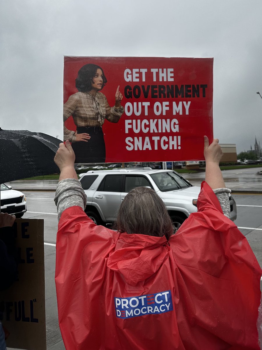 asshton8's tweet image. Last November Missouri successfully voted to keep access to abortion. Our lawmakers are now interfering with democracy by trying to repeal that decision. Banning abortion only eliminates SAFE abortions. #ProChoice #WeWontGoBack #AbortionIsHealthcare