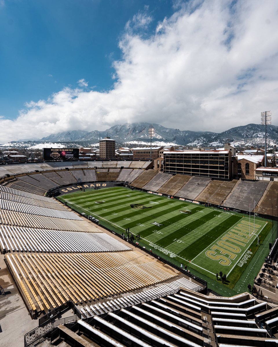 CUBuffs's tweet photo. Our favorite view 🤩

See you soon, Buff Nation! https://t.co/Hji2pV6L1o