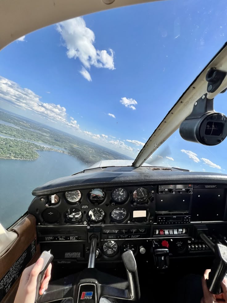 Creatextravel's tweet photo. POV: You in 5 years if you do not give up https://t.co/RLCQBztiVN