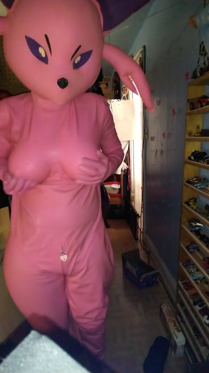 After the host once again tried to escape... I decided to remind them of their place~

So? I rubbed their body nicely, but mostly the breasts to remind them... You're under my control little host~ 🩷🩷🩷 

#SqeakySaturday #LatexPokemon #LatexEspeon