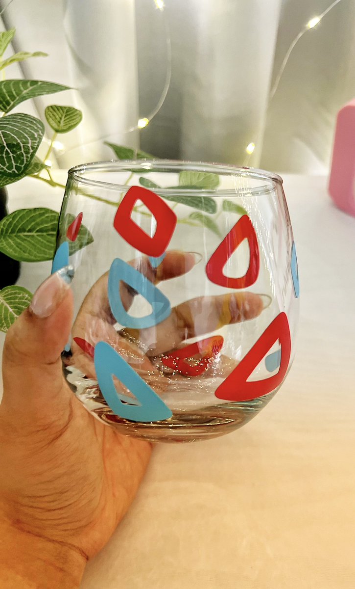 Reikaowo's tweet photo. !!Pokémon theme togepi handmade glass is here!! Only available for Easter and limited amount(since it’s handmade) prefect gift for 🐰Easter~
Live in store: https://t.co/Pmq3tsGm3w
#pokemon #togepi #cup #Easter2025 https://t.co/fltf5pdY92