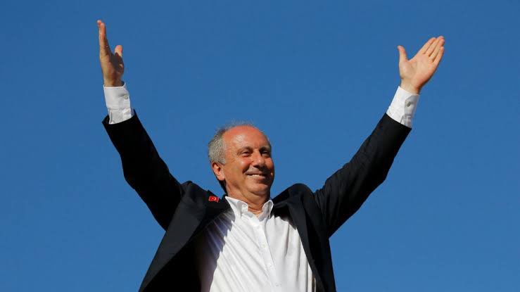 bgyetherr's tweet photo. Muharrem İnce, 21 Nisan Pazartesi günü saat 11.00’de öğretmen atamalarındaki adaletsizliğe dikkat çekmek için Milli Eğitim Bakanlığı önünde olacağını açıkladı. https://t.co/YZdZWJxSrk