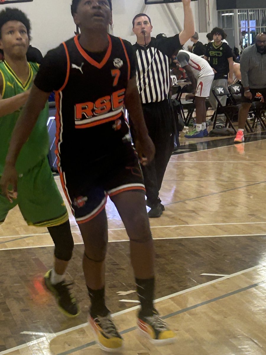 Corey_156's tweet photo. Player of the Game Abraham Williams: Abraham is a high energy player that impacts the game on both sides of the ball with his finishing ability and solid rebounding skills. A big future ahead for Abraham! @NxtProHoops @rsebasketball https://t.co/Lgt4RcJ5Q5