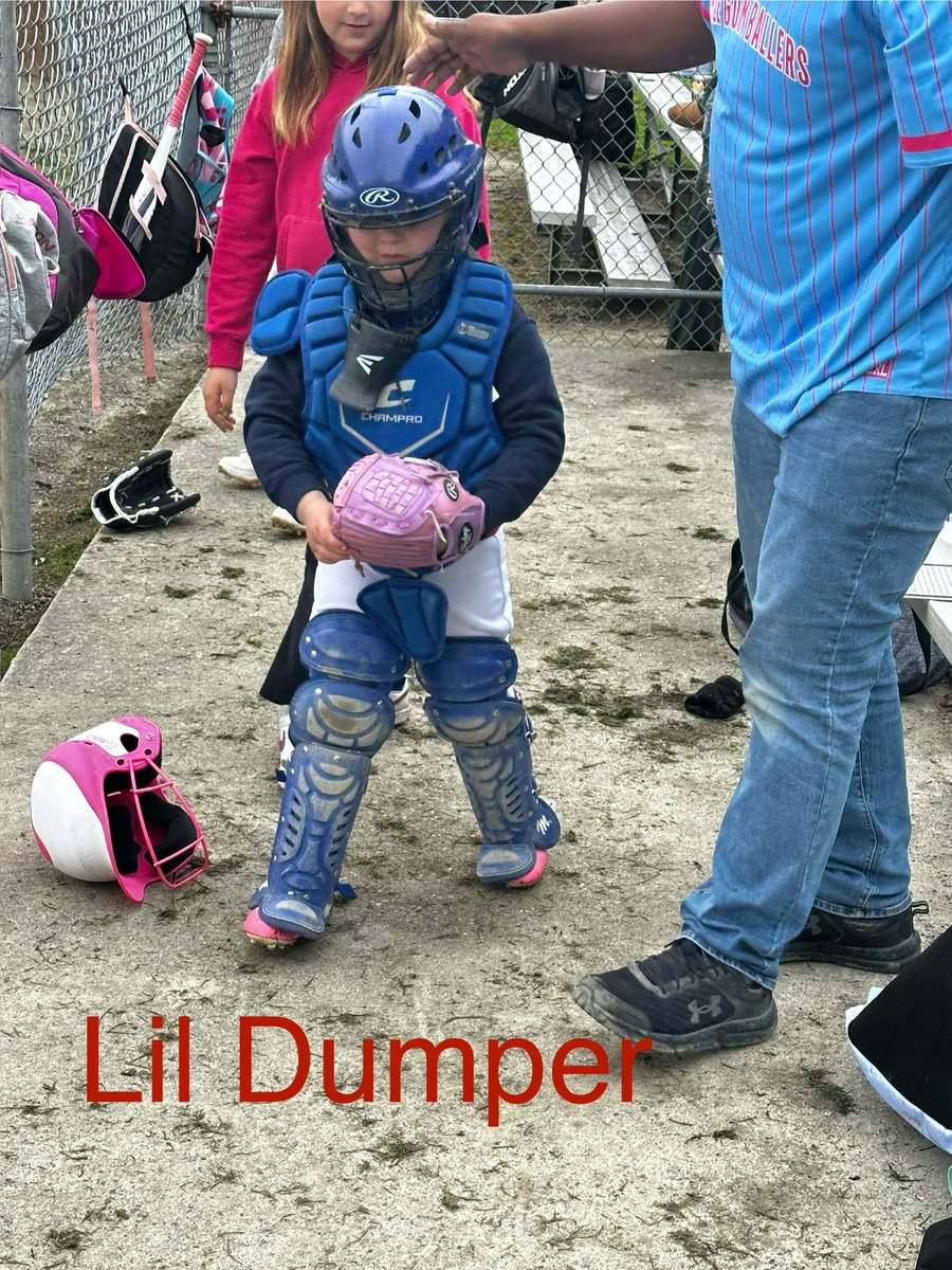 Channeling her inner #bigdumper <a href="/Mariners/">Seattle Mariners</a>