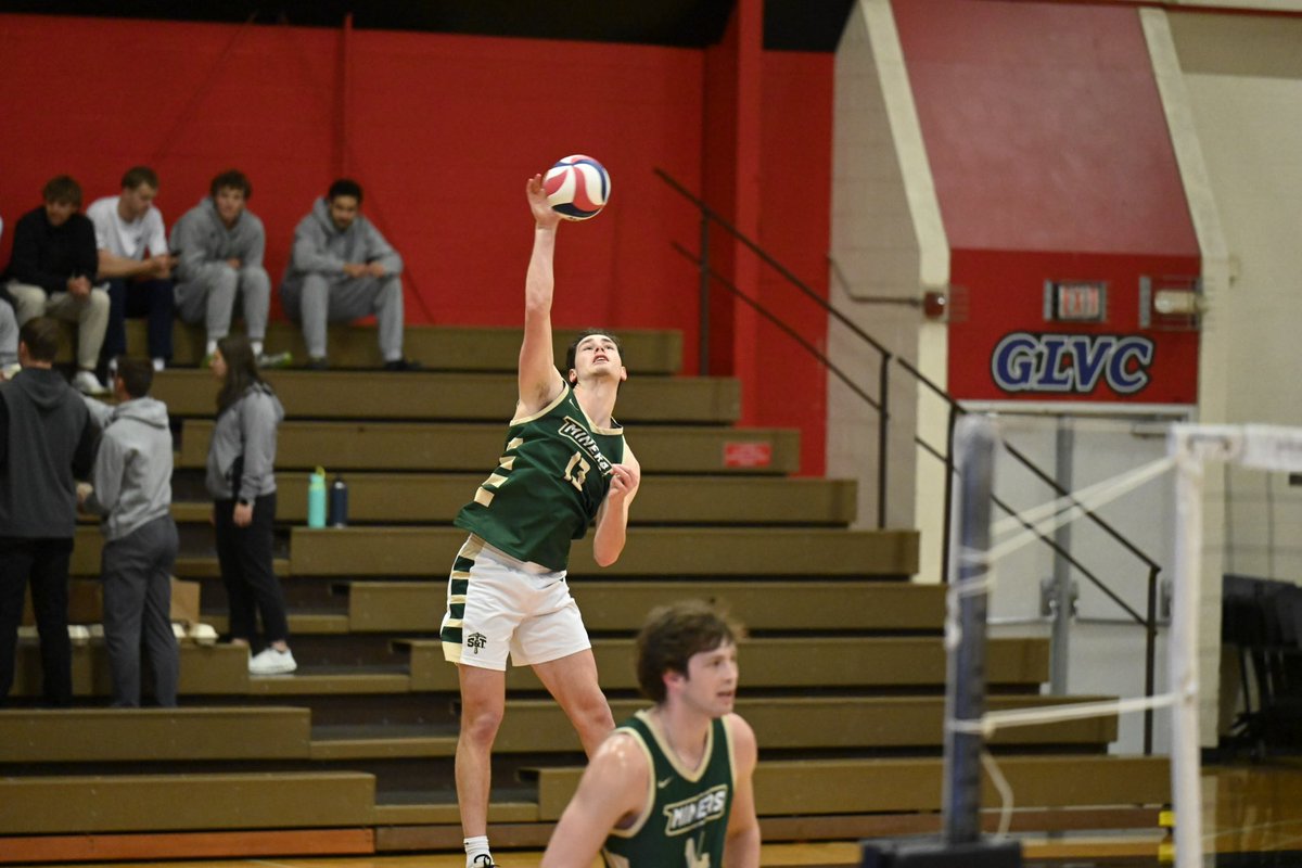 Set 1 to the Miners!

Miners - 25
Saints - 23

#minerpride