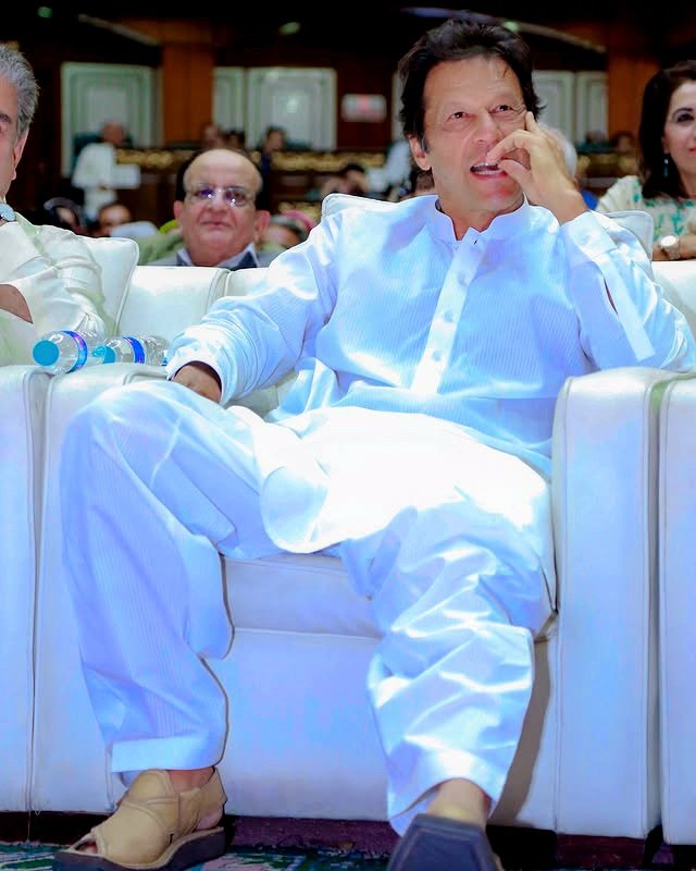 PTI Handsome Boy 🦋 (@handsomeboy230) on Twitter photo "The best leaders bring out the best in their people. True leaders lead by example, not by intimidation."
<a href="/TeamiPians/">Team Insafians 𝗣𝗼𝘄𝗲𝗿</a>
#خان_کی_طاقت_سوشل_میڈیا "The best leaders bring out the best in their people. True leaders lead by example, not by intimidation."
<a href="/TeamiPians/">Team Insafians 𝗣𝗼𝘄𝗲𝗿</a>
#خان_کی_طاقت_سوشل_میڈیا