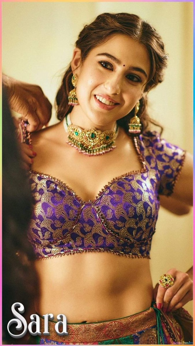 FunPlanet365's tweet photo. #StarMenu #CelebPin
Ketika Sharma
Kajal Aggarwal 
Raashi Khanna 
Sara Ali Khan https://t.co/WCLrCem0Yp