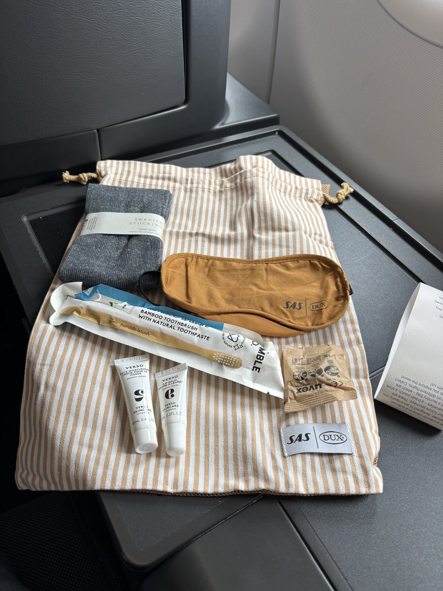 pinoy_jetsetter's tweet image. Flew SAS business class from Copenhagen to Toronto on the A321 NX✈️🇨🇦 Nice cabin, good meal and friendly crew 👍 #flysas #travel #businessclass #copenhagen #toronto  #canada #denmark #avgeeks #aviation