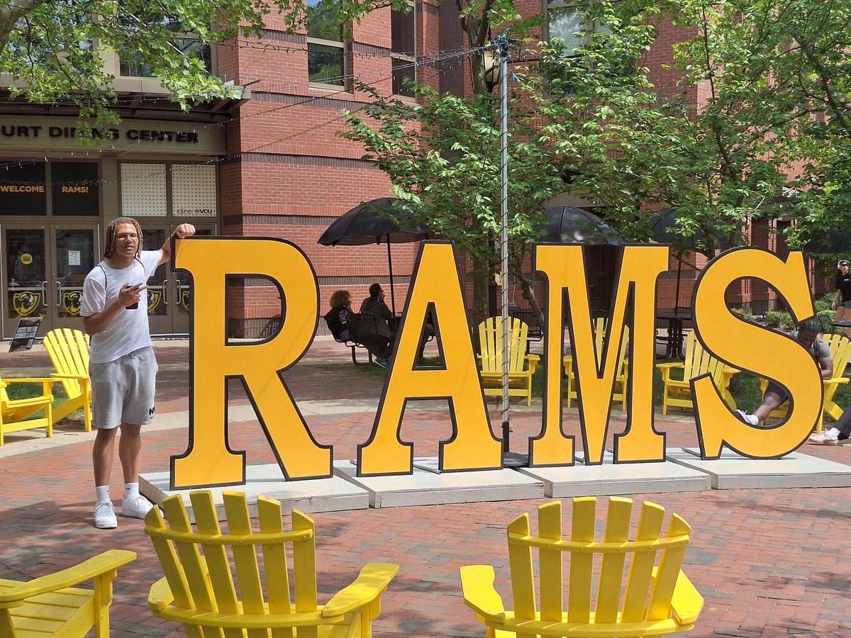 b_eternal757's tweet photo. @vcu #SpringPreviewDay #VCU https://t.co/Vr63kq9Z67