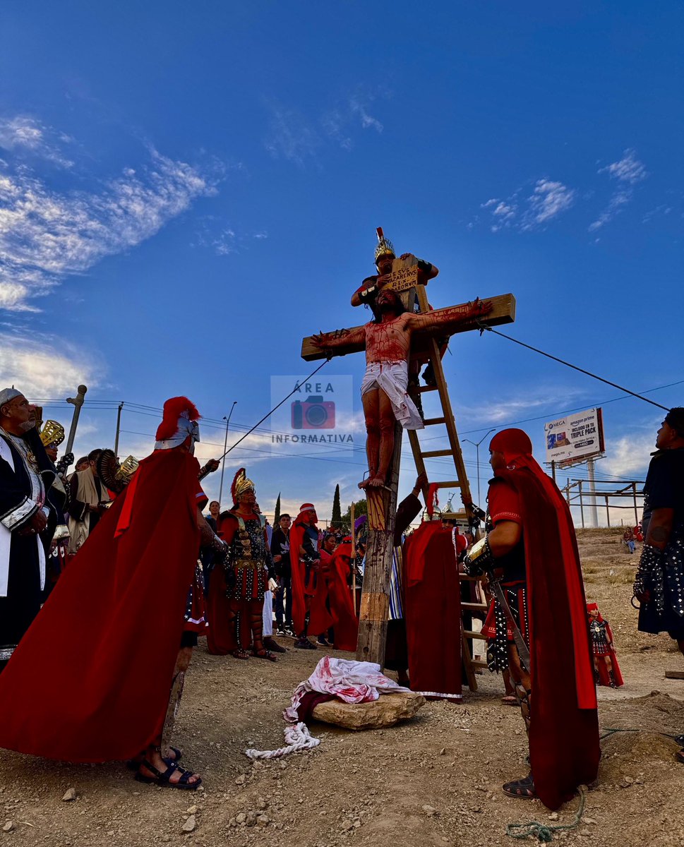 JOSEANGELMART18's tweet photo. #LoDeHoy el actor #JonathanGuzman quien trabaja para el #DIF estatal #Zacatecas se despide de su papel como Jesús en la #PasionDeCristo lo mejor de todo es que es paisano del meritito #Fresnillo.
📸 #EduardoNeri https://t.co/QtZdeDM9kZ