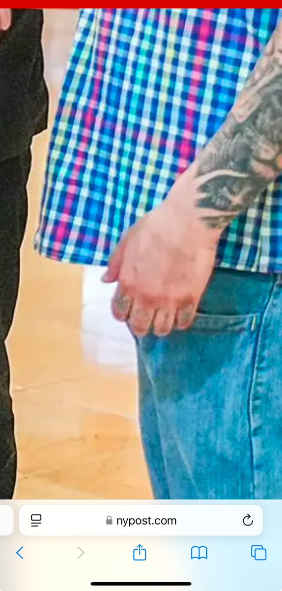 rattletrap1776's tweet photo. You don’t just get MS-13 tattoos… 🤡 https://t.co/jgIeHzU2d4
