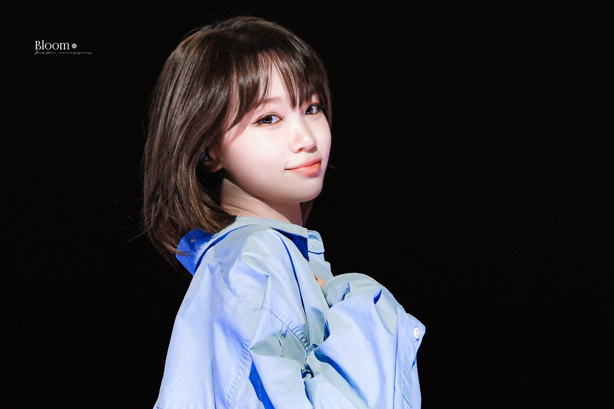 250419 

#김채원 #CHAEWON #チェウォン 
#르세라핌 #LE_SSERAFIM

©bloom_kcw