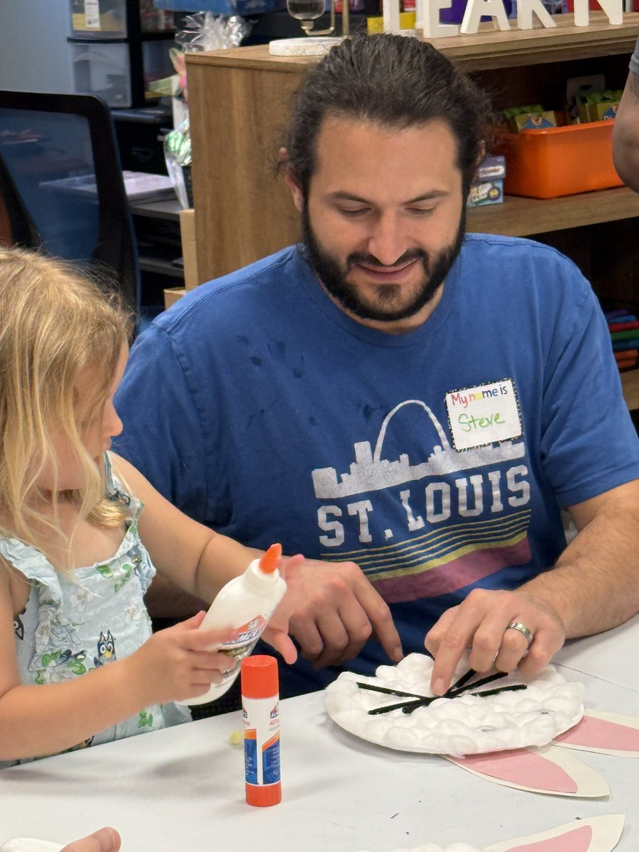 stomptheworld's tweet photo. Another amazing Daddy & Me! We made bunnies, danced, and ended with some yummy doughnuts. These dads were showing up their kids with their dancing skills! ๐ #earlychildhoodeductation #stl #stlouis #DaddyAndMe #stlnonprofit https://t.co/Z5d7bdsCZU