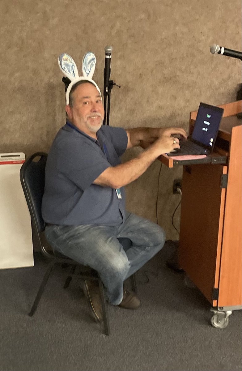Perseus_House's tweet photo. We clearly know how to have a good time! 🎤 🍿 🎈 Our clients and staff enjoyed some fun activities to celebrate Easter. 🐰 

Thank you Taco Bell, for your generous support. 🌮 🥤
 Taco Bell https://t.co/lT6VA0KKRR