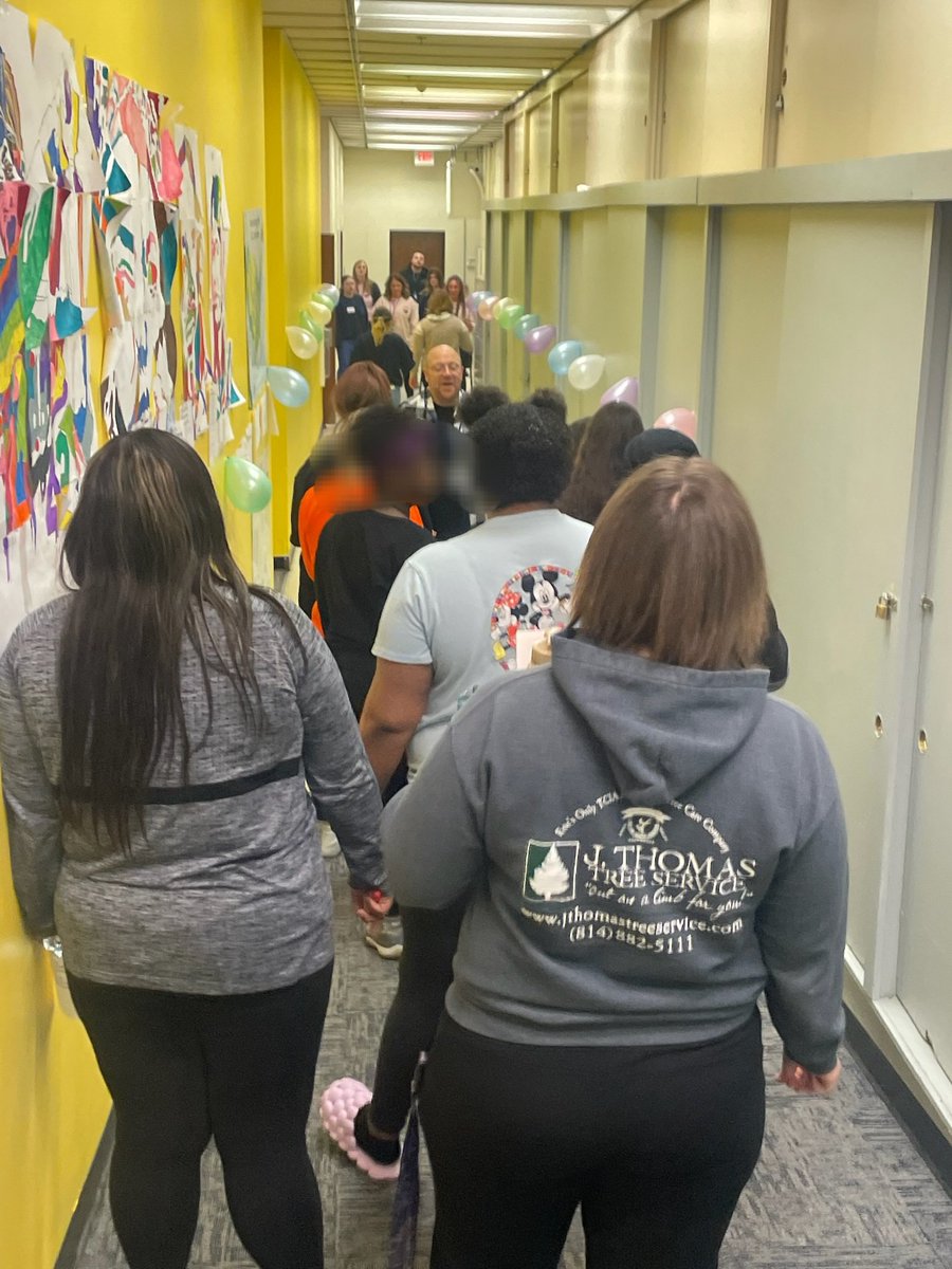 Perseus_House's tweet photo. We clearly know how to have a good time! 🎤 🍿 🎈 Our clients and staff enjoyed some fun activities to celebrate Easter. 🐰 

Thank you Taco Bell, for your generous support. 🌮 🥤
 Taco Bell https://t.co/lT6VA0KKRR