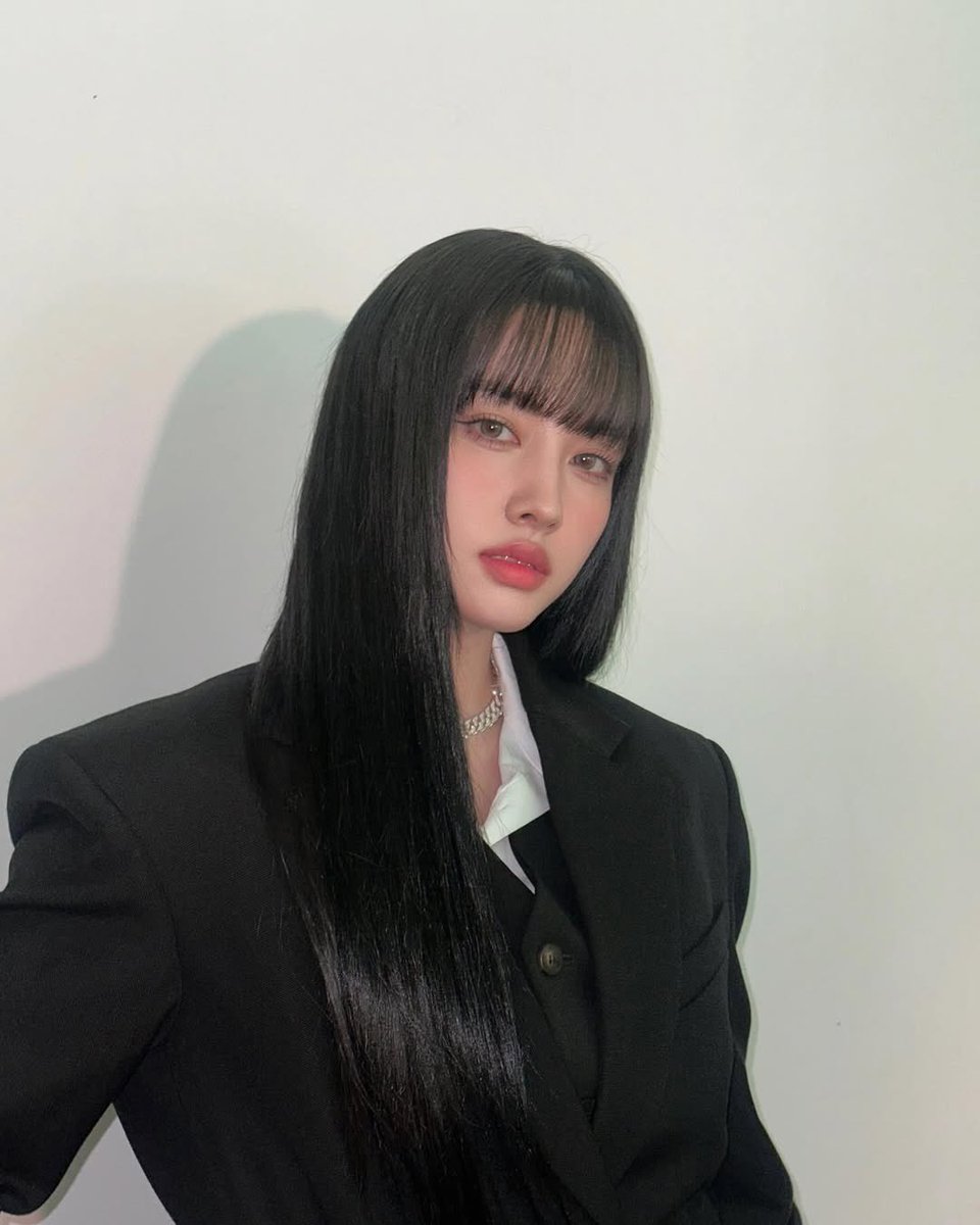 juliana 자윤 tweet media