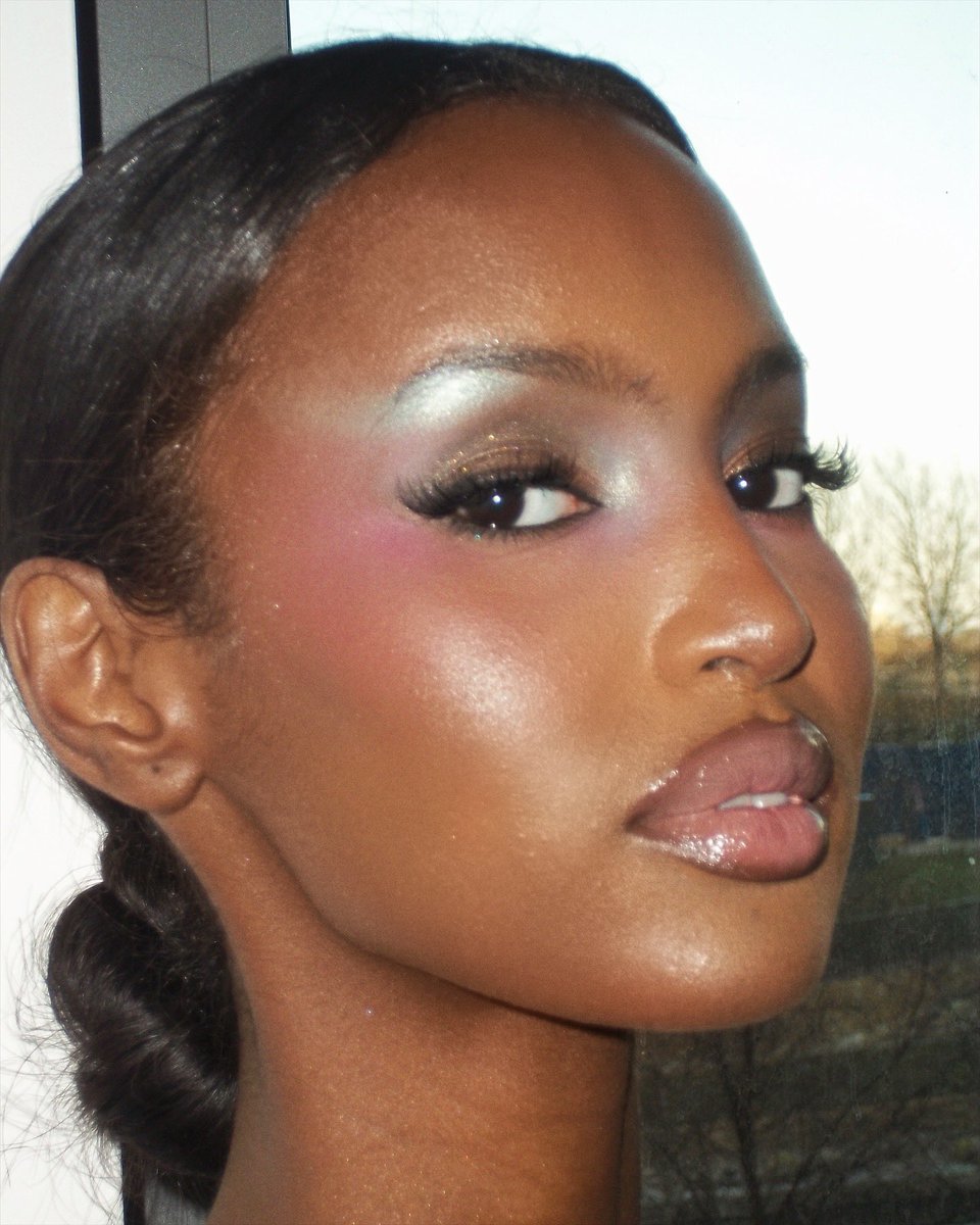 09sabaa's tweet image. recent blushed baby glam 💋 #makeup #makeupinspo