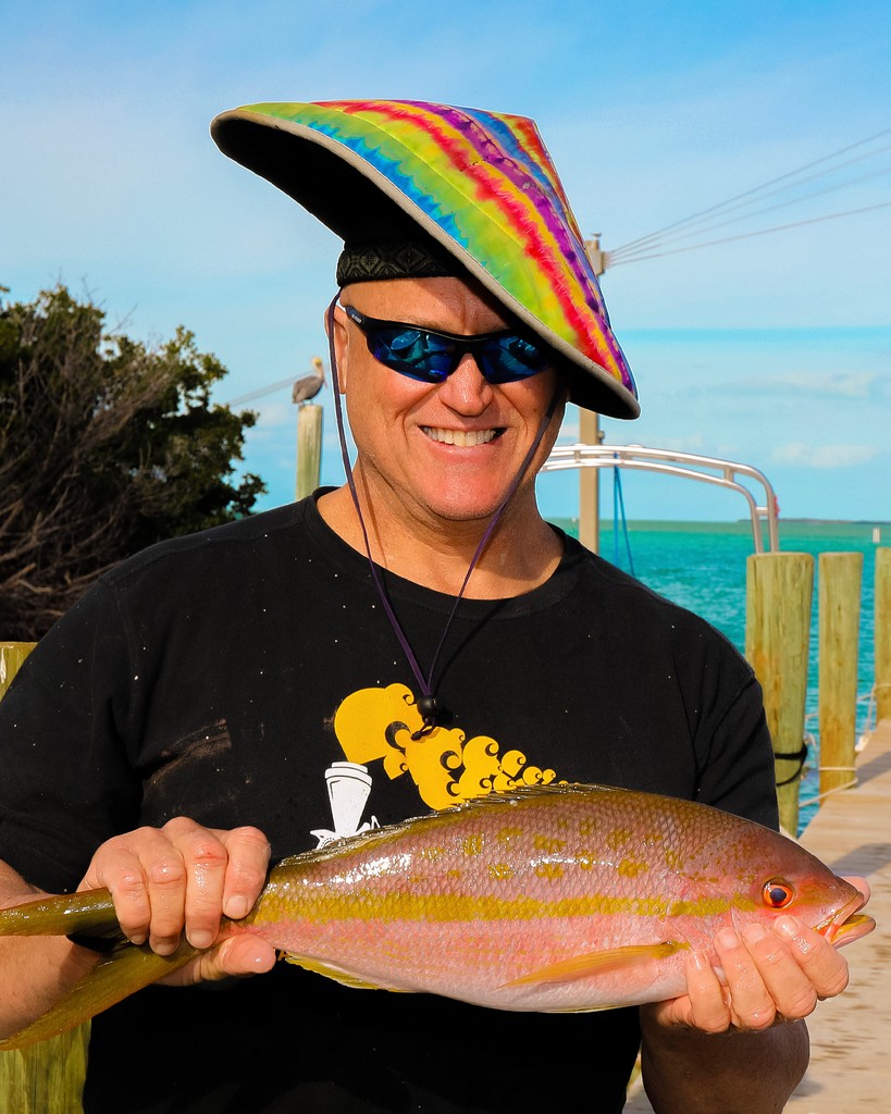 Your dream catch is just a booking away! 🎣 Book now and make memories that last a lifetime 

#robbies #floridakeys #islamorada #snorkel #adventure #lighthouse #fishing