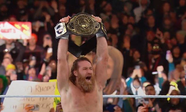 CaseyEmmanuel's tweet photo. So I guess @Gunther_AUT is just going to be a #Wrestlemania choke artist 😭 https://t.co/xewzmzkEE9