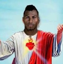 Honor a quien se lo merece, a San Pedro Ortiz que se aguantó las cagadas de Joao Quiñónez y los horrores arbitrales de Franklin Congo. Viva Emelec hijueputa.