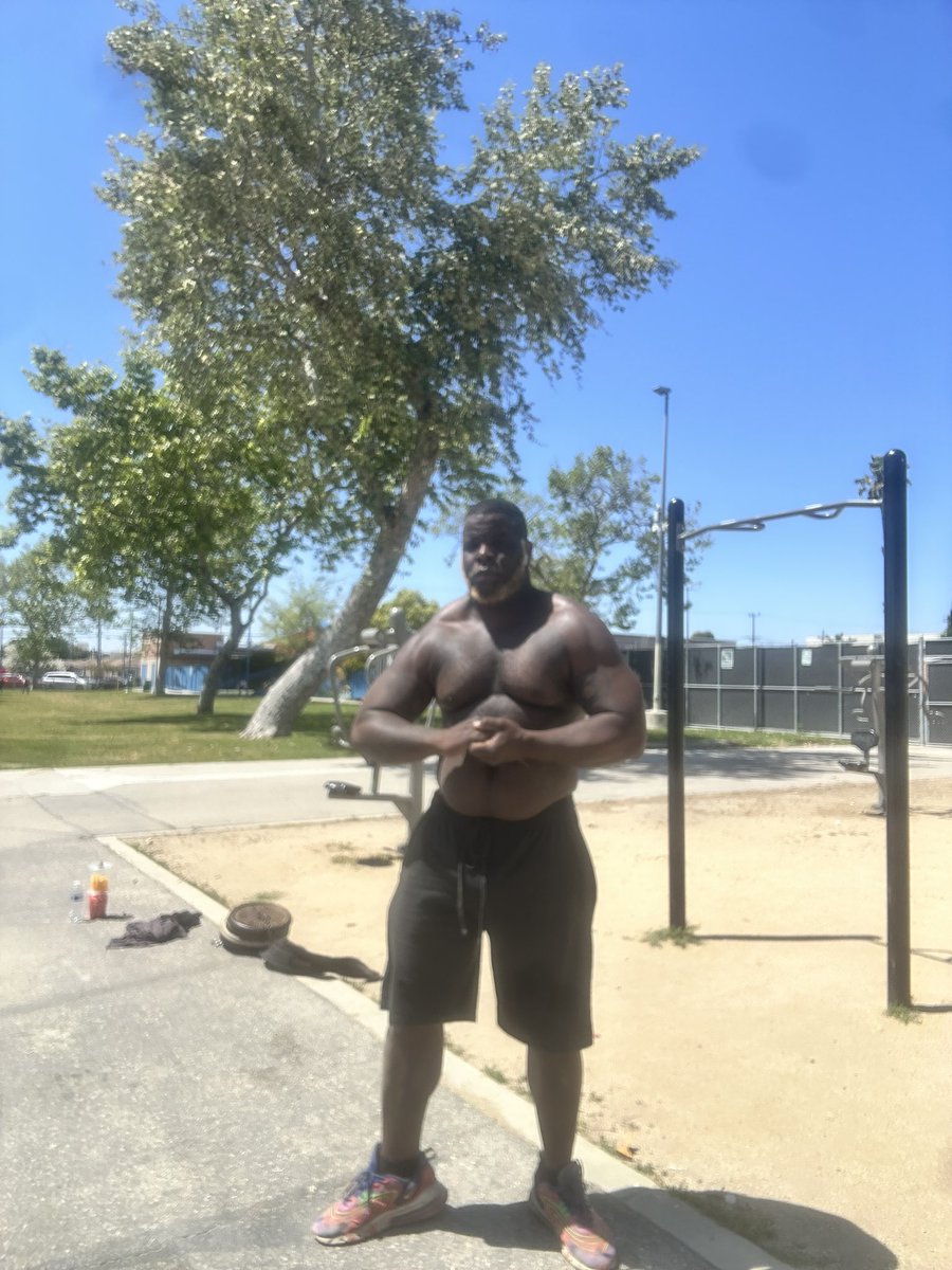 Cavemanfitness8's tweet photo. With or without armor, Let’s Get It Done. You are a Caveman, This is Fitness! 

* #fitness
* #gym
* #workout
* #fitnessmotivation
* #motivation
* #bodybuilding
* #training
* #health
* #fitfam
* #festyle
* #sport
* #crossfit
* #gymlife https://t.co/qaEtjZ36uB