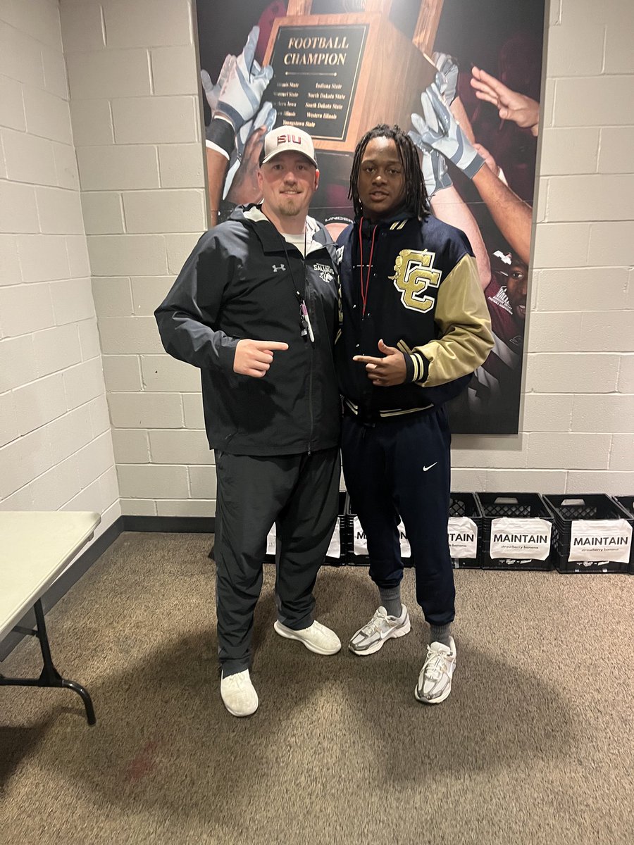 Valshun Powe (@valpowe_6) on Twitter photo Had a amazing visit at <a href="/SIU_Football/">Saluki Football</a> today can’t wait to come back out
<a href="/BrauchtKevin/">Kevin Braucht</a> <a href="/CPHighland/">Coach Highland</a> <a href="/Mattneff70/">Mattneff</a> <a href="/AdelmanCharlie/">Charlie Adelman</a> <a href="/CCHSsaintsFB/">CCHS Football</a> <a href="/CoachMaccc/">Mac McLeran</a> <a href="/17NickHill/">Nick Hill</a> <a href="/Coach_DClark/">Coach Dan Clark</a> <a href="/RyanMcV21/">Ryan McVicker</a> <a href="/SIU_DawgPound/">SIU Dawg Pound</a> <a href="/SIUSalukis/">Saluki Athletics</a> Had a amazing visit at <a href="/SIU_Football/">Saluki Football</a> today can’t wait to come back out
<a href="/BrauchtKevin/">Kevin Braucht</a> <a href="/CPHighland/">Coach Highland</a> <a href="/Mattneff70/">Mattneff</a> <a href="/AdelmanCharlie/">Charlie Adelman</a> <a href="/CCHSsaintsFB/">CCHS Football</a> <a href="/CoachMaccc/">Mac McLeran</a> <a href="/17NickHill/">Nick Hill</a> <a href="/Coach_DClark/">Coach Dan Clark</a> <a href="/RyanMcV21/">Ryan McVicker</a> <a href="/SIU_DawgPound/">SIU Dawg Pound</a> <a href="/SIUSalukis/">Saluki Athletics</a>