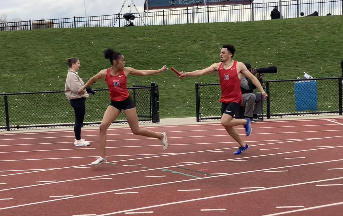 DetroitMercyTnF+XC tweet media