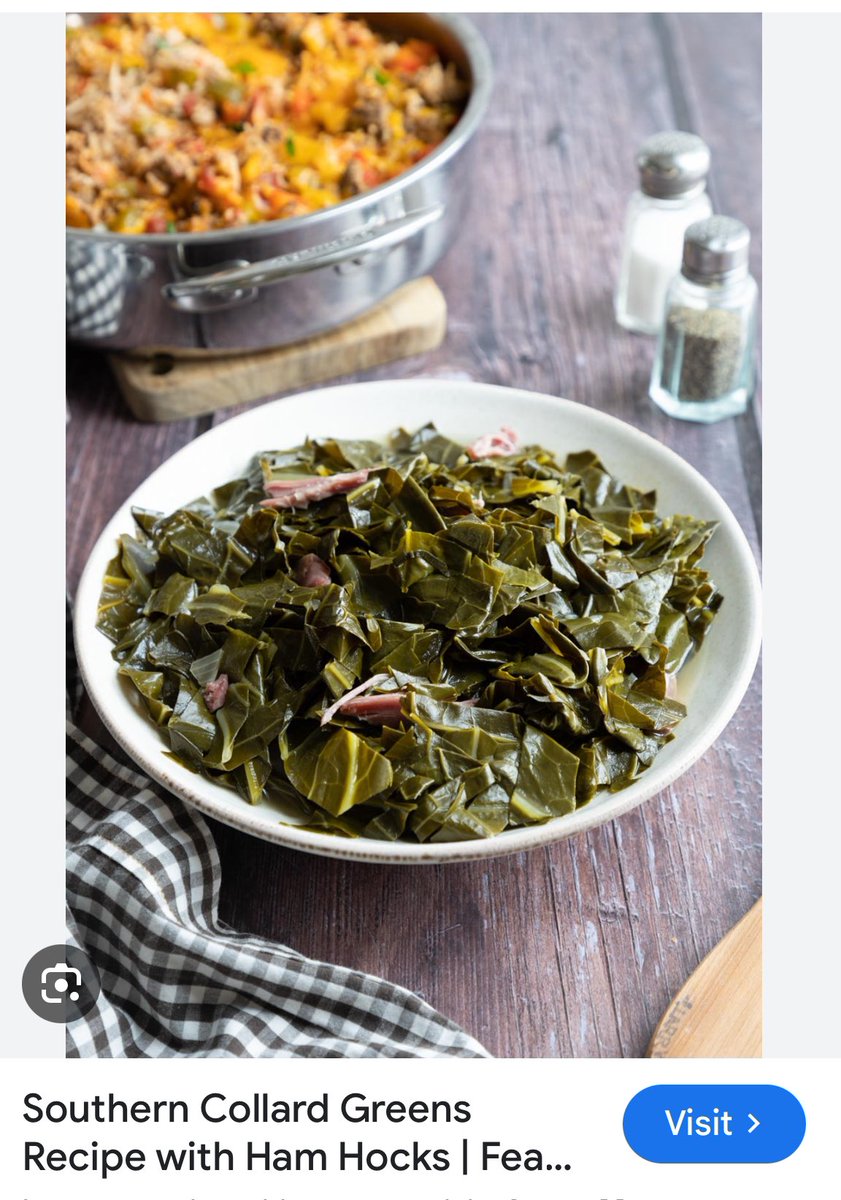 Moomin3371's tweet image. 最近図書館からいただいたカラードグリーンの種を植えました。

日本では馴染みがないですが、南部を代表する料理の1つ

ベーコン🥓やHamHocks （豚の脚と足の間、人間の「くるぶし」に当たる部分）と一緒に煮込みます。

#アメリカ生活　#HamHocks