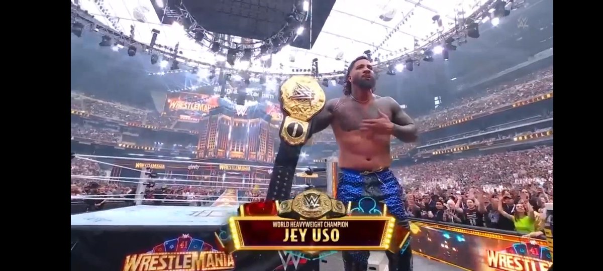 nomagree's tweet photo. And newwwwww 

He did itt... #WrestleMania https://t.co/lj0q5Y6VbD
