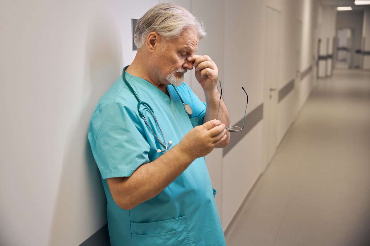 MedCentral (@medcentralmd) on Twitter photo 🎧 How do we help clinicians navigate poor outcomes without shame? <a href="/alvarezzzy/">aL'Ai alvarez, MD</a> explores the role of #PeerSupport, self-compassion, & institutional culture in supporting recovery after critical events. Listen now: bit.ly/3DFIuOn #Burnout #MedTwitter <a href="/dr_michaelmcgee/">Michael McGee</a> 🎧 How do we help clinicians navigate poor outcomes without shame? <a href="/alvarezzzy/">aL'Ai alvarez, MD</a> explores the role of #PeerSupport, self-compassion, & institutional culture in supporting recovery after critical events. Listen now: bit.ly/3DFIuOn #Burnout #MedTwitter <a href="/dr_michaelmcgee/">Michael McGee</a>