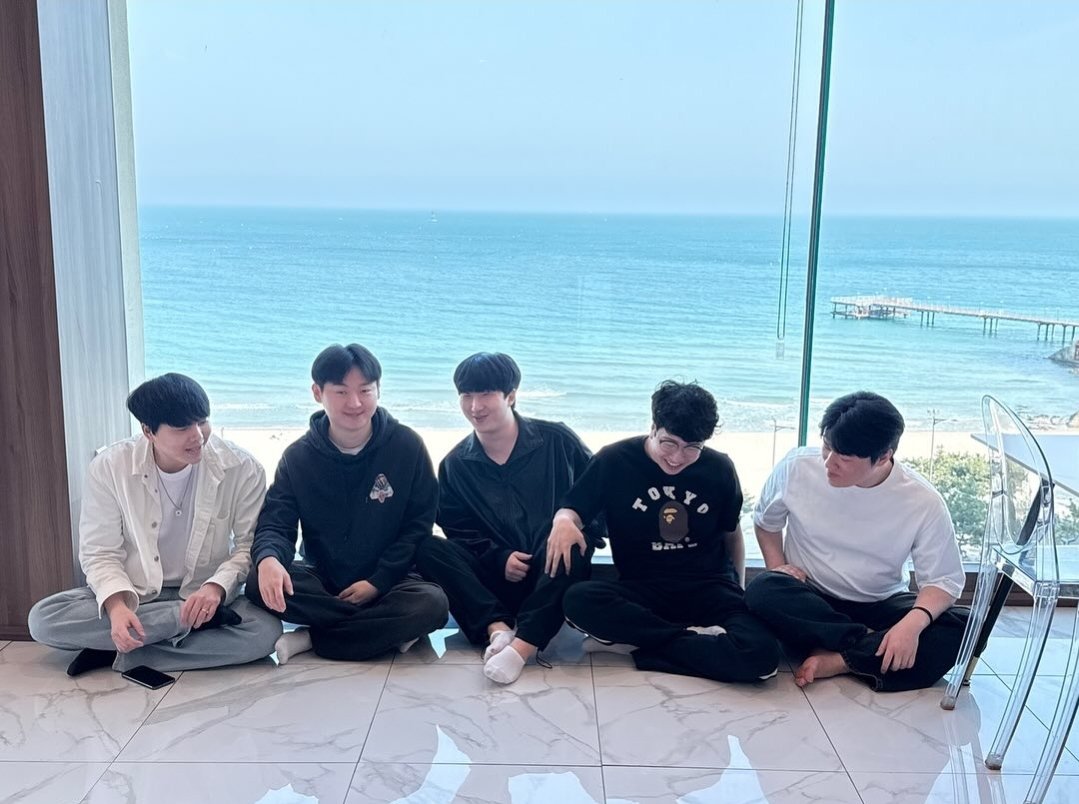 bbang0sil's tweet photo. 마노 바보 https://t.co/3FXJ0nVscp