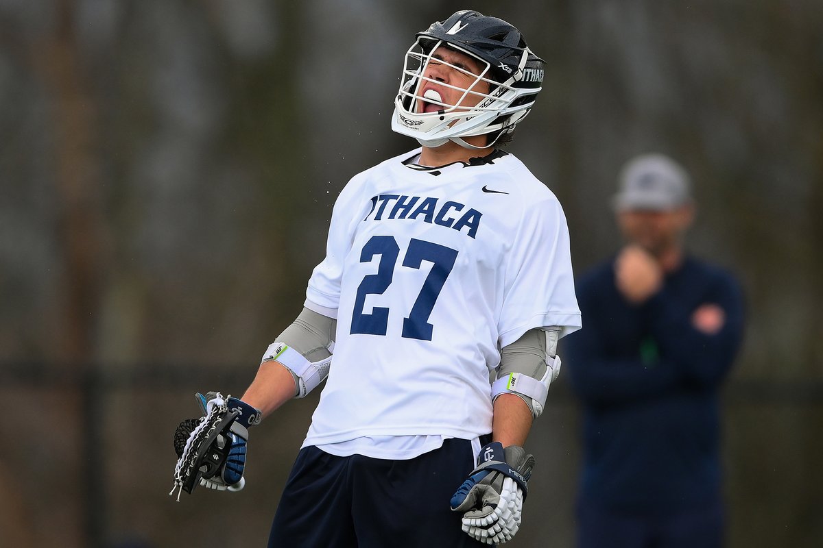 Firstteamphoto's tweet image. BOMBERS WIN! @ithacamlax wins a thriller against @clarksonlax today in #Ithaca 

📷: Me for @BomberSports