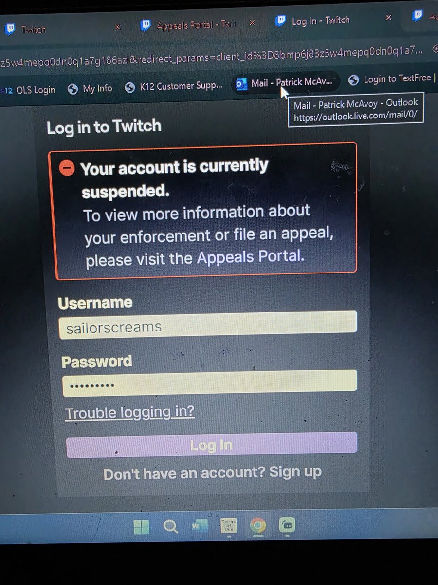 SailorScreams's tweet photo. @Twitch @TwitchSupport what's going on here I didn't do anything 😒 https://t.co/euxcePrjOd