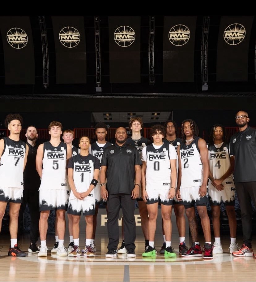 Chris Foss tweet media