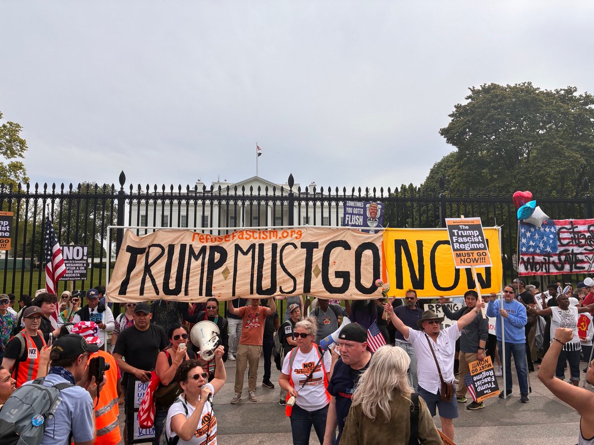 Refuse Fascism tweet media