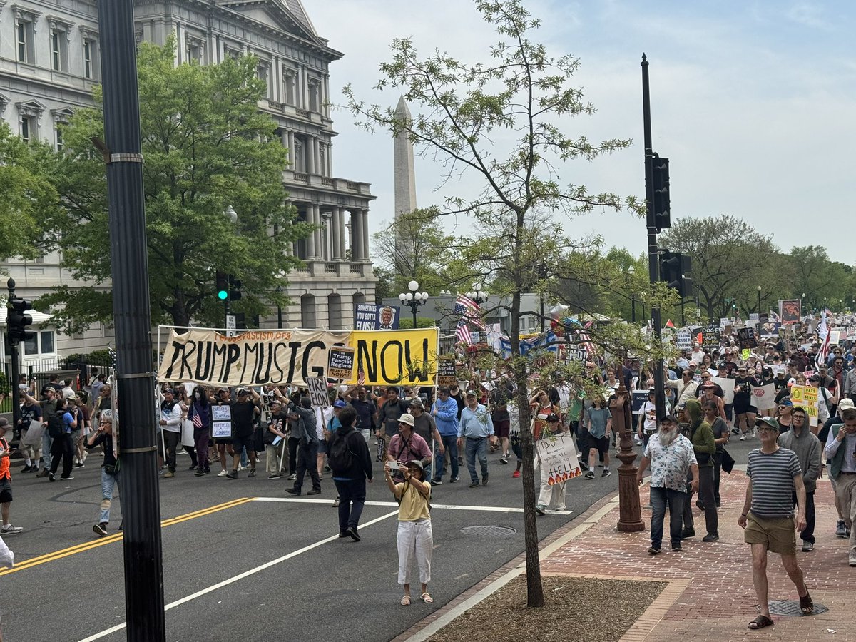 Refuse Fascism tweet media