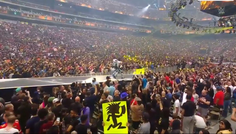 realethanwinter's tweet photo. hey guys im at wr3stlemania did u see my sign #hatchetman #juggalo #darkcarnival #woowoo https://t.co/BkmWnElRED