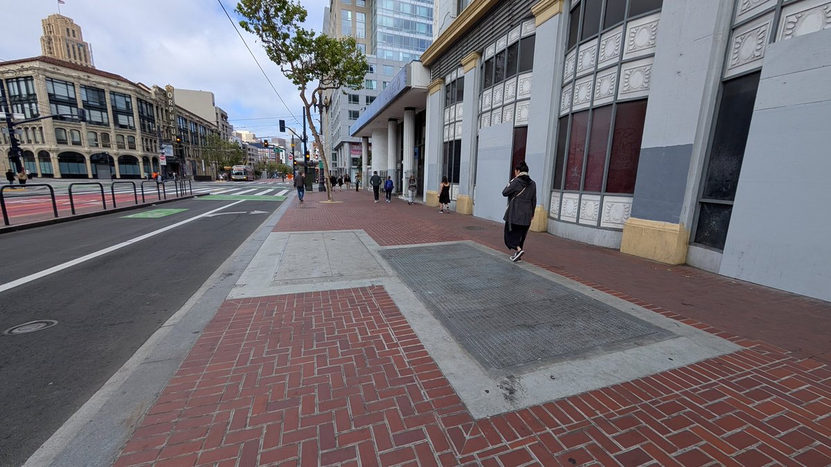 Toby Pohlen tweet media