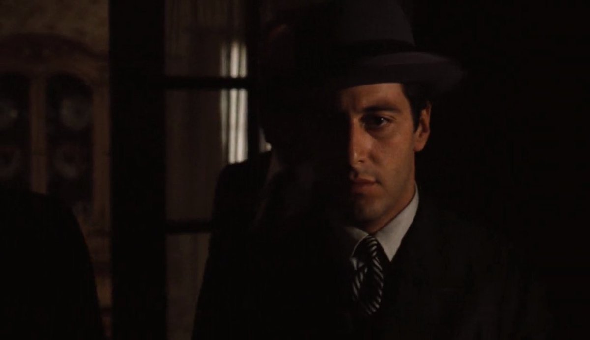 yume_no_senshi's tweet photo. ⚫️ Pitch Black: Ruthless Mob Underworld
Cinematic Color Naration in Visual Storytelling
The Godfather (1972)
Directed by Francis Ford Coppola
Cinematography: Gordon Willis
Production Design: Dean Tavoularis
#TheGodfather
#DonCorleone
#Cinema
#color_theory https://t.co/FYX6yNqakS