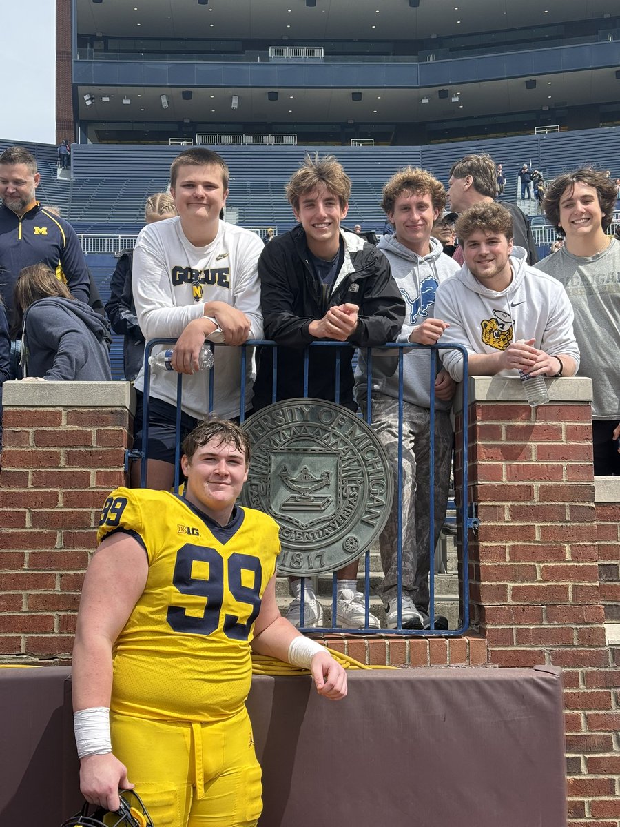 Howell Football (@footballhowell) on Twitter photo HOWELL HIGH FOREVER!! Some of the boys supporting our guy <a href="/BobbyKanka1/">Bobby Kanka</a> in his Spring game debut at <a href="/UMichFootball/">Michigan Football</a>!! #HHF HOWELL HIGH FOREVER!! Some of the boys supporting our guy <a href="/BobbyKanka1/">Bobby Kanka</a> in his Spring game debut at <a href="/UMichFootball/">Michigan Football</a>!! #HHF