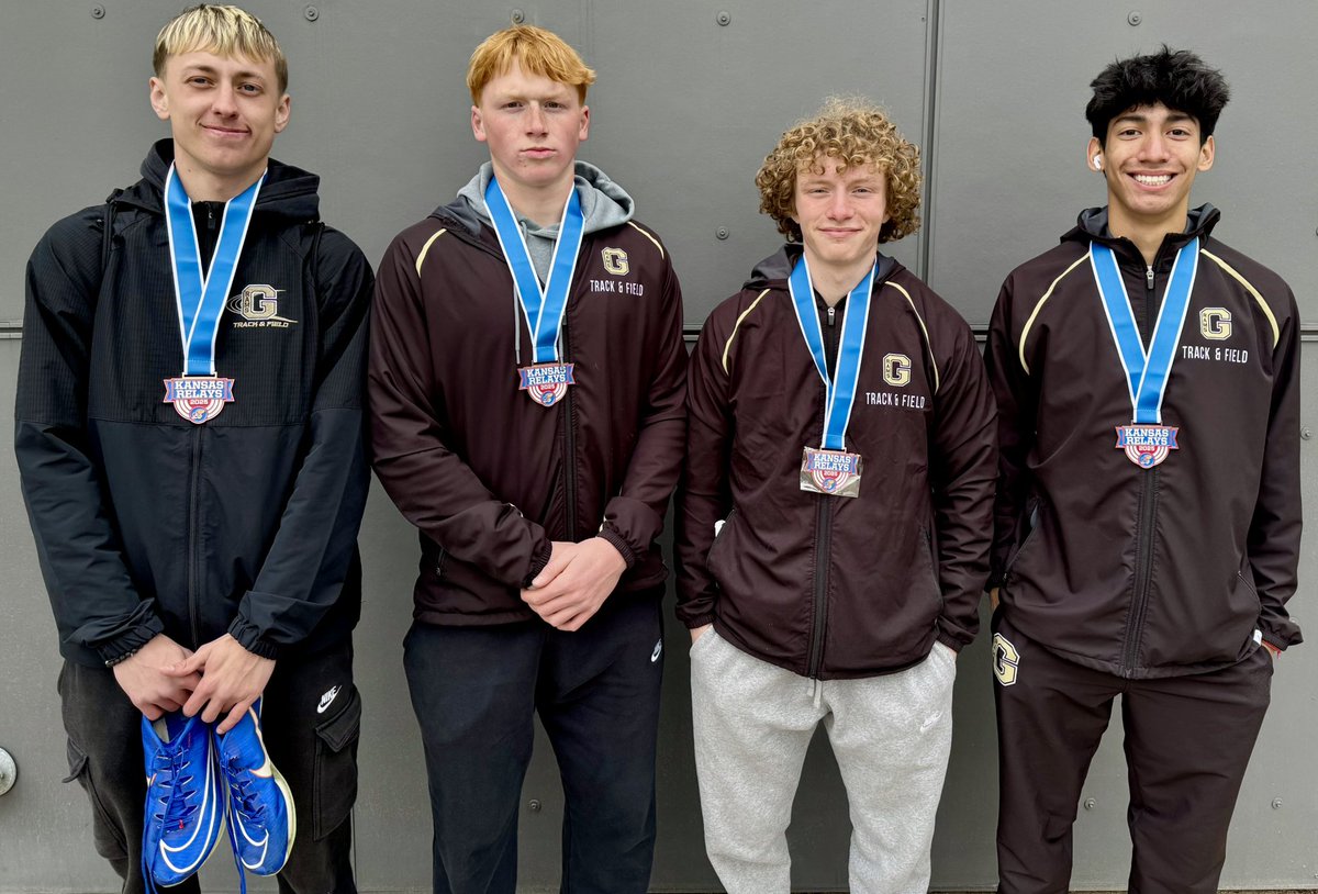 GlenwoodTrack's tweet photo. 1600m Medley Relay team of Mulkins, Schroeder, Cruz and Stephen finish in 6th Place at the Kansas Relays and set new season best! https://t.co/FuzujKERE8
